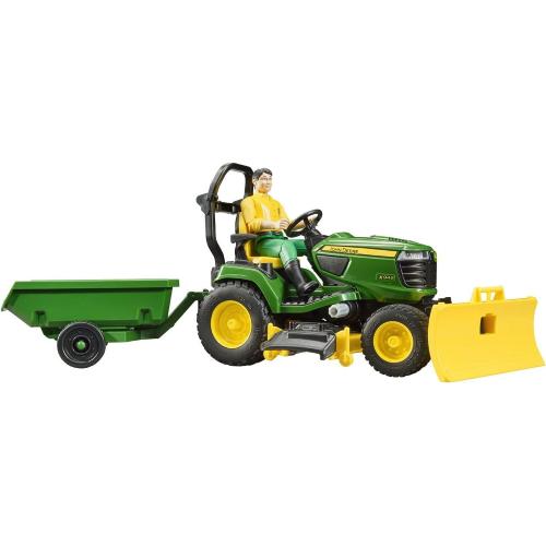 BRUDER JOHN DEERE TRATTORE TOSAERBA