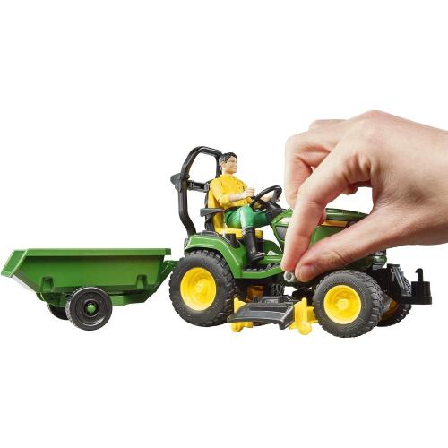 BRUDER JOHN DEERE TRATTORE TOSAERBA