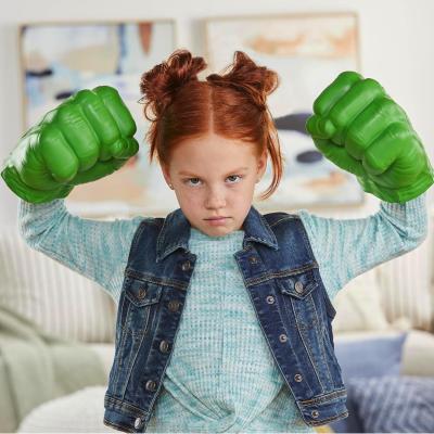 AVENGERS PUGNI HULK NEW