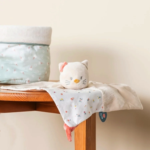 DOUDOU LANA LA GATTINA