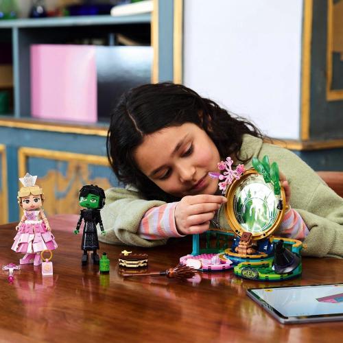 PERSONAGGI DI ELPHABA