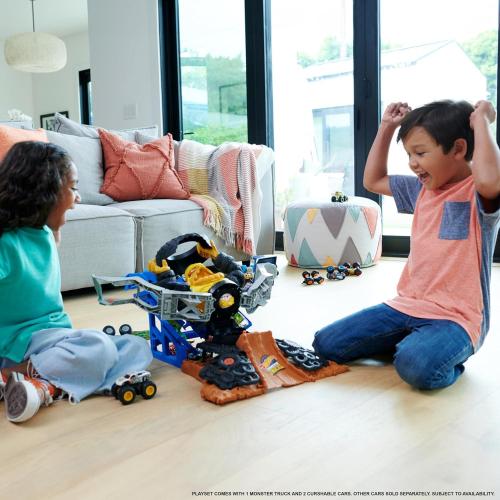 MONSTER TRUCKS MEGA WREX VS CRUSHZILLA HOT WHEELS