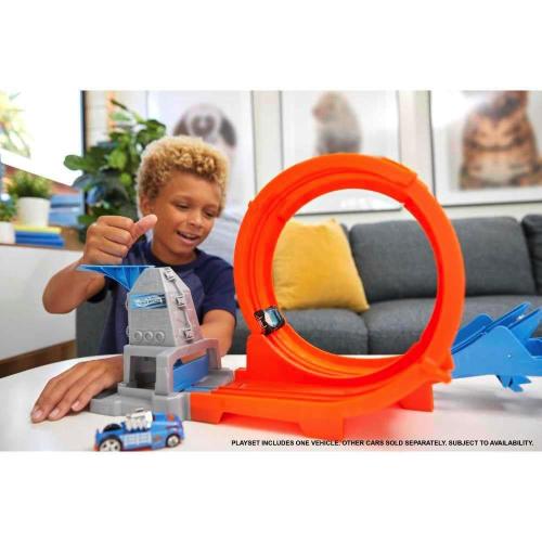 HOT WHEELS STUNT CHAMPION TRACK SET