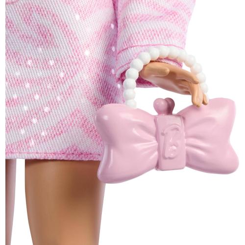 BARBIE DE LUXE DOLL BIONDA 2026