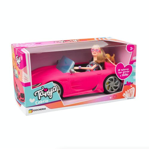 TANYA CABRIO CORSA IN AUTO