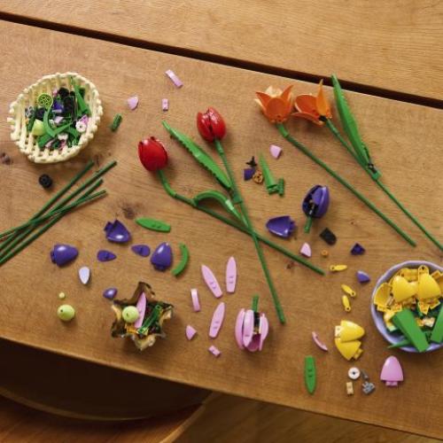 LEGO BOTANICALS BOUQUET DI TULIPANI