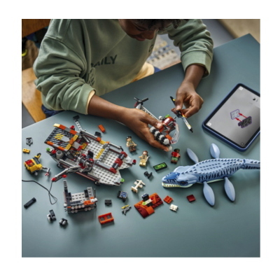 LEGO JURASSIC WORLD ATTACCO ALLA BARCA DEL DINOSAURO MOSASAURUS