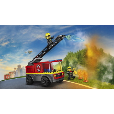 LEGO CITY AUTOPOMPA CON SCALA   