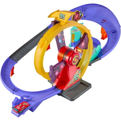 CARS PISTA DELLA VITTORIA DI SAETTA MCQUEEN