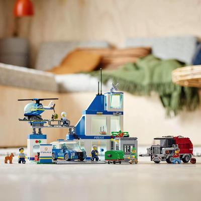 LEGO® CITY STAZIONE DI POLIZIA